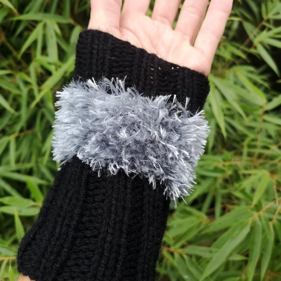 Fuzzy Fingerless Knit Gloves Wrist Hand Warmer Unisex Black Grey Made in… - Picture 5 of 8